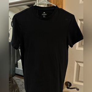 H&M tee